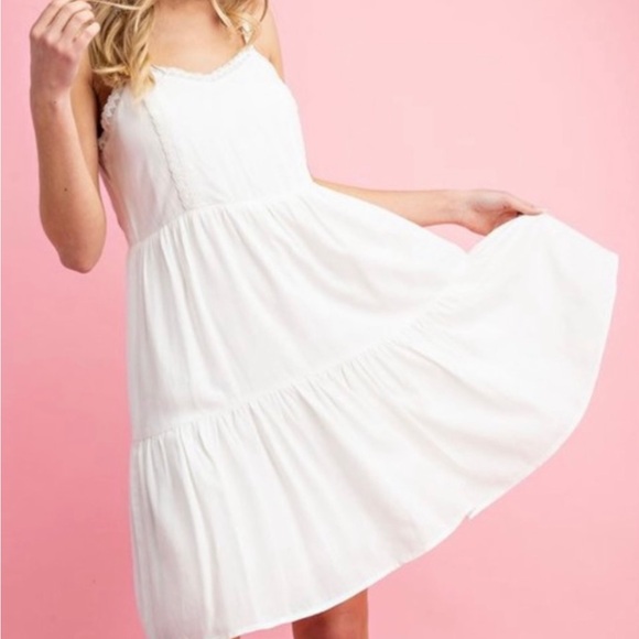 Tiered Ruffle Sleeveless Summer Dress. Color: White - Picture 2 of 6